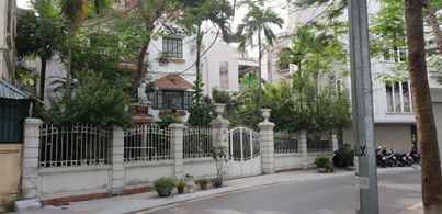 Bán Biệt thự Mặt phố Hòe Nhai Ba Đình Lô góc 2 mặt đường Ô tô Vỉa hè Kinh doanh 145 tỷ