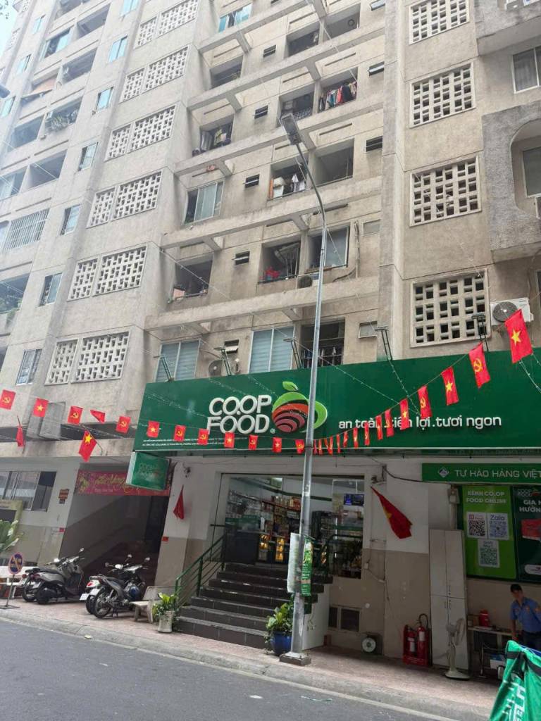 BÁN CĂN HỘ PHAN VĂN TRỊ, QUẬN 5, CĂN HỘ THANG MÁY, SÁT QUẬN 1, DT 50M2 - GIÁ MỀM