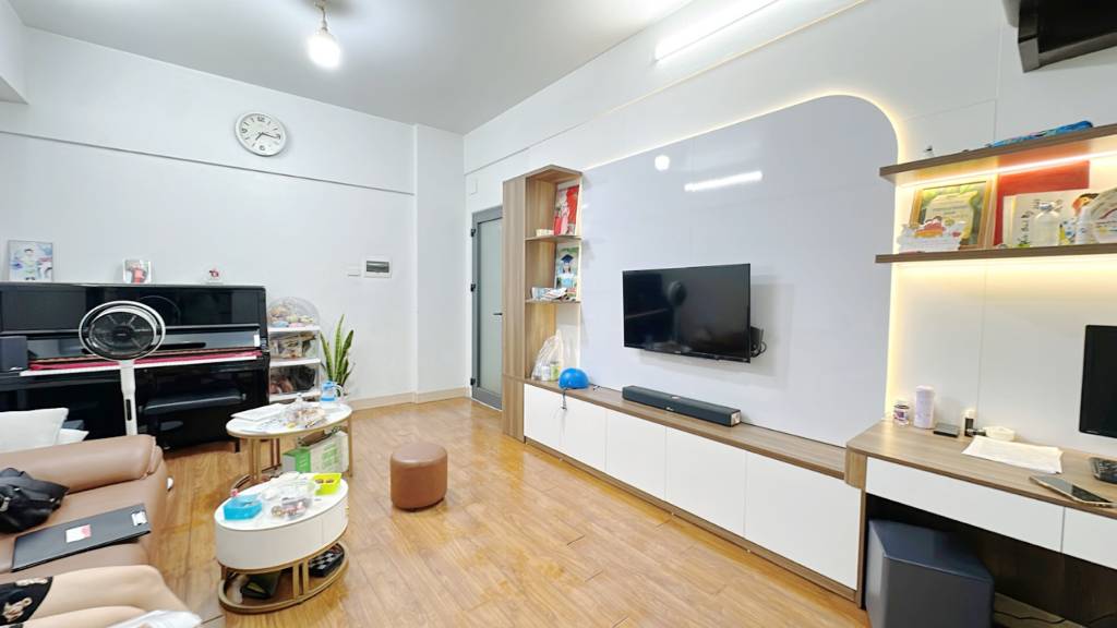 Bán căn hộ lô góc 2PN KĐT CT9 Định Công, 80m2 full nội thất, nhỉnh 6 tỷ, sát KĐT Đại Kim