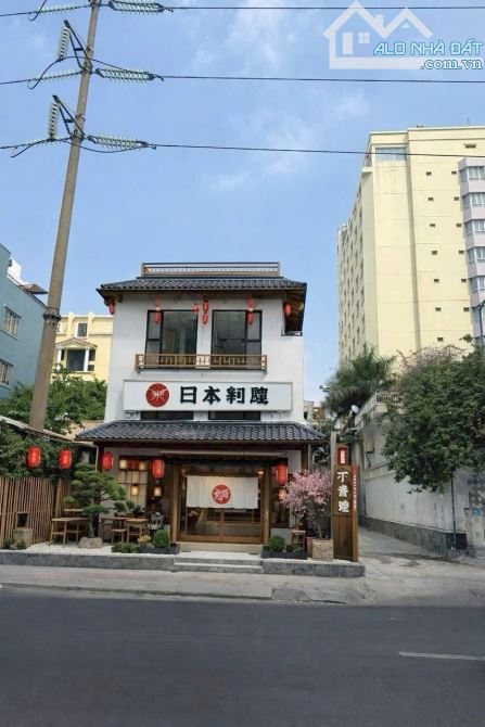 Bán nhà 2 mặt tiền đường 39-41 Bà Huyện Thanh Quan, Quận 3, dt: 8,2x28m 2 tầng