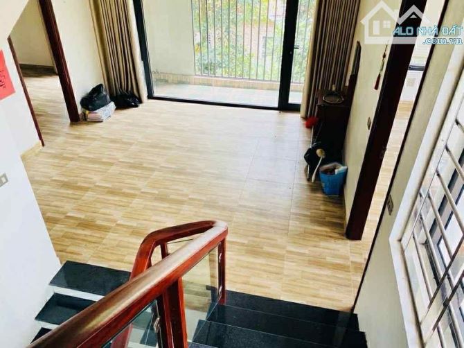 BIỆT THỰ SIÊU VIP NAM HỒNG – 200M2 MẶT TIỀN 10M – NHÀ ĐẸP SẴN Ở – VIEW XANH MÁT CHỈ 20Đ