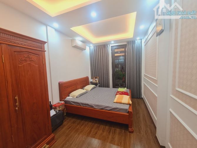 BÁN NHÀ PHỐ THÁI HÀ – NHÀ DÂN XÂY – NGÕ RỘNG THOÁNG – GẦN Ô TÔ – 40M²