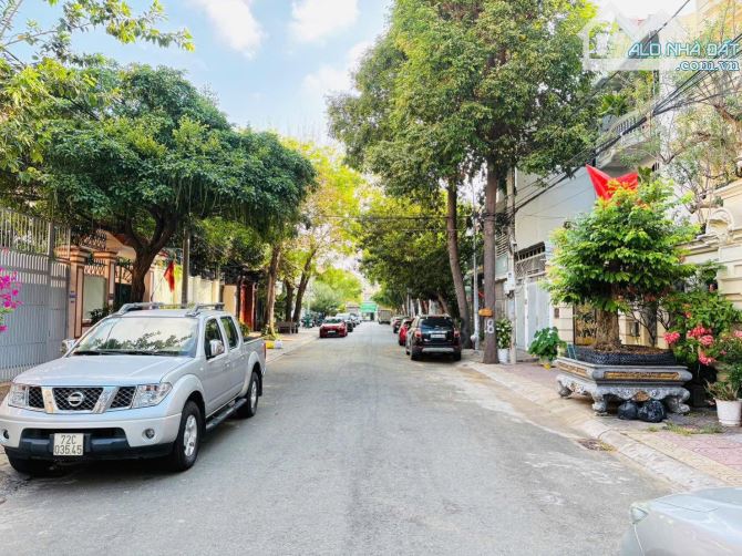 Bán nhà mặt tiền nội bộ vỉa hè rộng Khu Song Ngữ Phường 9 VŨNG TÀU giá 9 tỷ bớt lộc