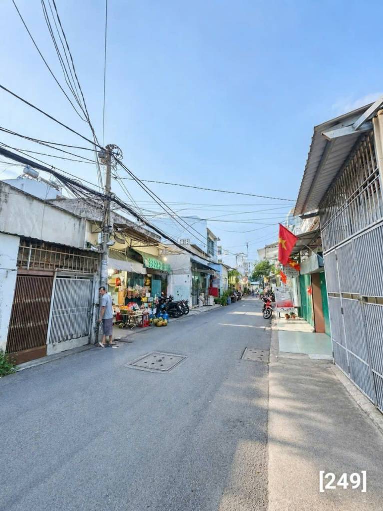 BÁN NHÀ MẶT TIỀN HUỲNH TẤN PHÁT QUẬN 7, NGANG 6M 2 TẦNG, HXH ĐI 70M, KDC HIỆN HỮU, SHR CHỈ 4,3 TỶ