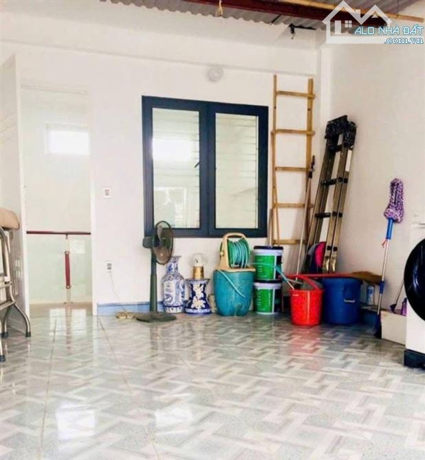 Bán nhà Trung Hành, Hải An, HP, 4,5 tầng, 68m². 9,3 tỷ. Ô tô đỗ cửa