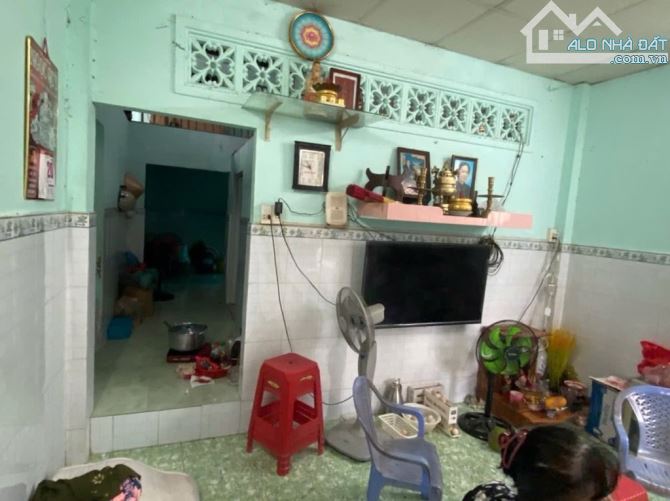 Nhà cấp 4 cũ (7.5x11) thị trấn Nhà Bè chỉ 3.7 tỷ