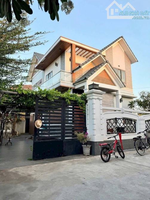 BIỆT THỰ BIỂN LONG HẢI - BRVT; CĂN NHÀ TÂM HUYẾT GIA CHỦ CẦN BÁN GẤP 🌈🌈🌈DT : 720m2-