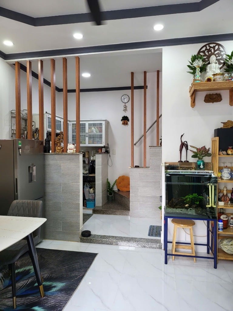 Giảm sâu, bán gấp nhà ngay Aeon Tân Phú, Dtsd 50m2 2 tầng BTCT, nhỉnh 3 tỷ, chủ xây tâm huyết