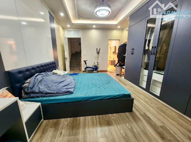 Cần bán nhà gấp. Do chủ cần tiền gấp. Giá rẻ. Diện tích miễn chê.