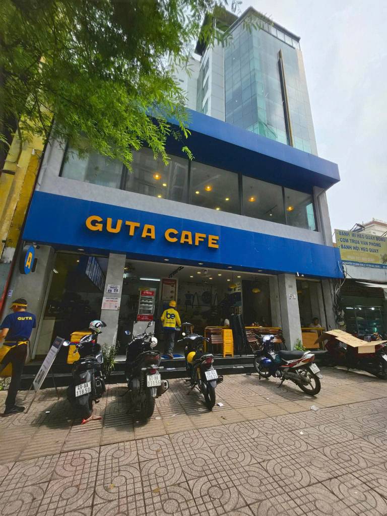 BÁN NHÀ MẶT TIỀN NGUYỄN THỊ MINH KHAI, QUẬN 3, DT 234M2, THU NHẬP 1.7 TỶ/NĂM
