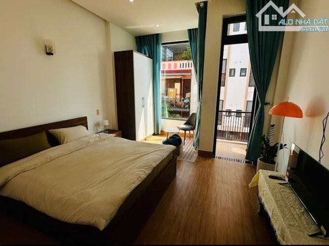 *Bán nhà 3 tầng, đường Nguyễn Lai, gần Thành Thái, NHT, dt 85m2, giá 7,95 Tỷ