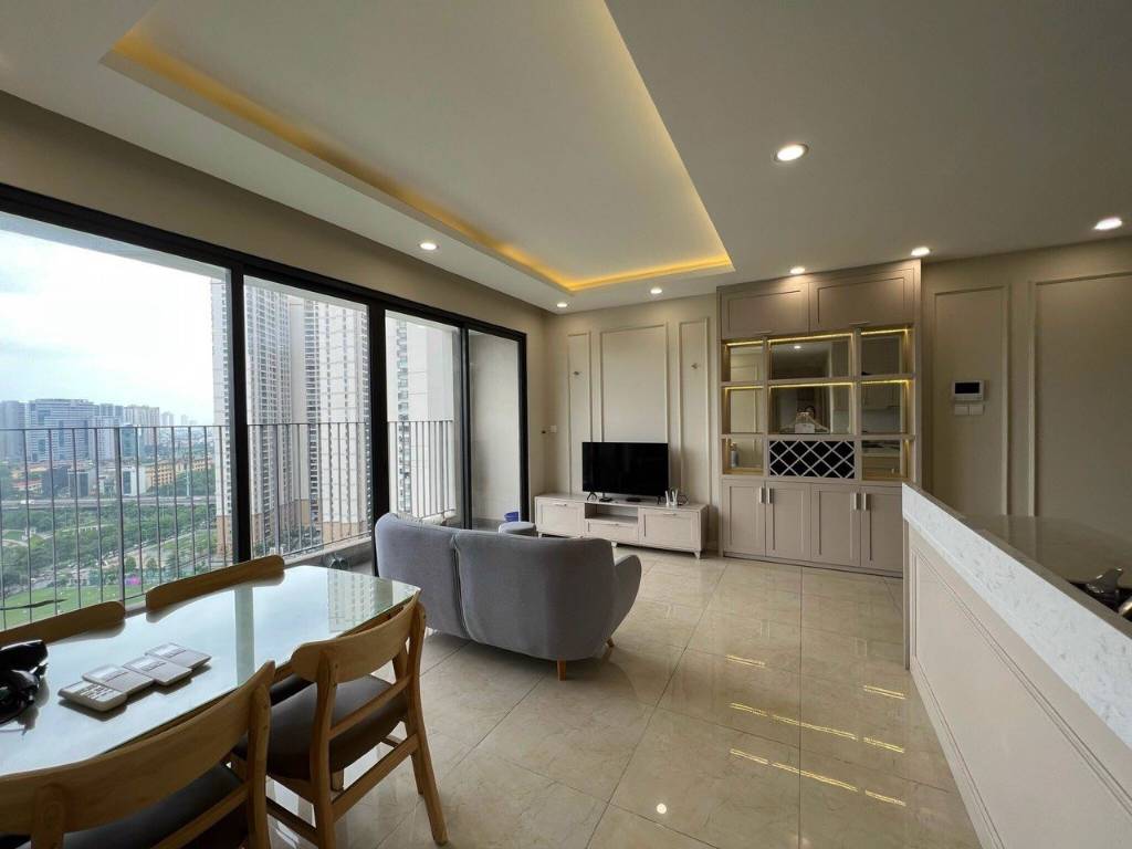 Bán gấp căn hộ 3PN Vinhomes D'Capitale, 102m2 view trực diện hồ, giá 13 tỷ