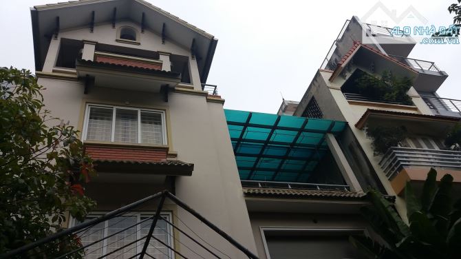 Bán Biệt thự Vườn Đào ven Hồ Tây Hà Nội Lô góc Ô tô Vỉa hè tầng hầm 168 tỷ Đẳng cấp của đẳ