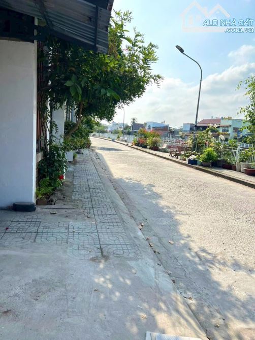 Bán dãy trọ 20 phòng bờ kè Lê Anh Xuân, P. An Hoà Tp Cần Thơ.