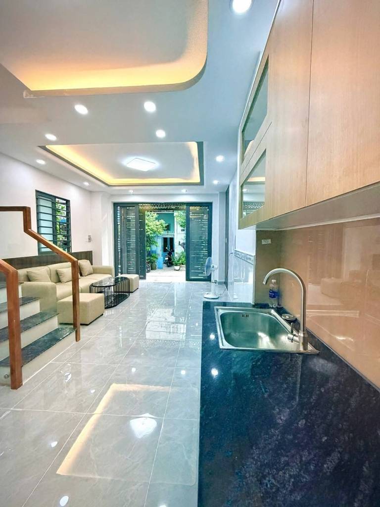 Bán nhà Tỉnh Lộ 10 Bình Tân, sát vách Tên Lửa, 52m2 mới cứng chỉ 5 tỷ nhỏ, số 2026 đẹp
