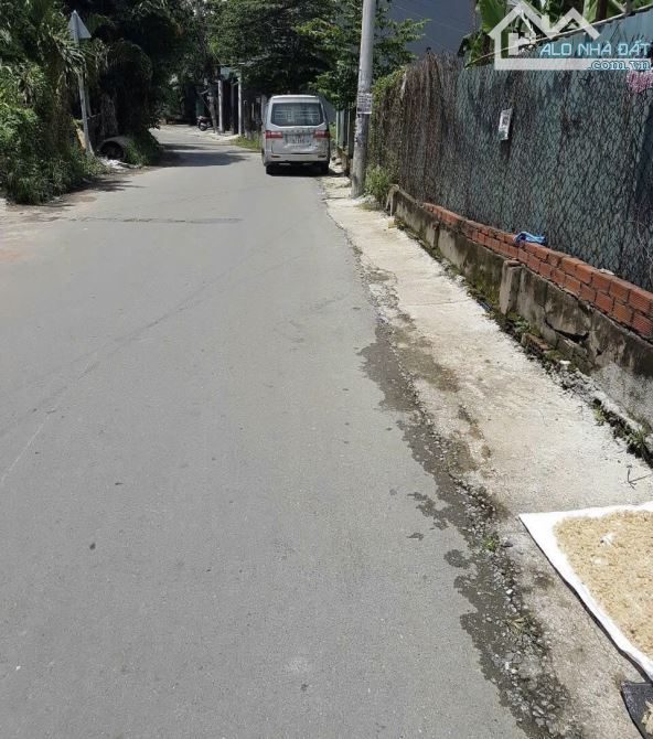 DÃY TRỌ SÁT XA LỘ HÀ NỘI PHƯỚC LONG- ĐƯỜNG 5M- DÒNG TIỀN 13TR/THÁNG- NGANG 5M- 123M2- 8 TỶ