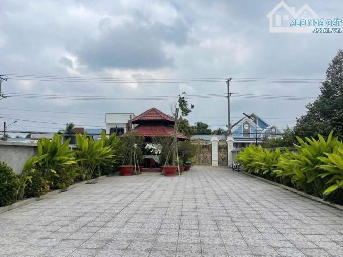 KHU NHÀ GỖ Ở NGHỈ DƯỠNG MT Đ.BÙI HỮU NGHĨA CÁCH ĐỀN HÙNG 4KM, SÂN BAY CẦN THƠ 7KM