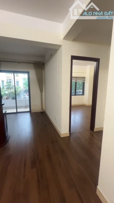 BÁN CHUNG CƯ VIỆT HƯNG LONG BIÊN, CĂN GÓC, 70M2, 2 NGỦ, GIÁ 4.2 TỶ