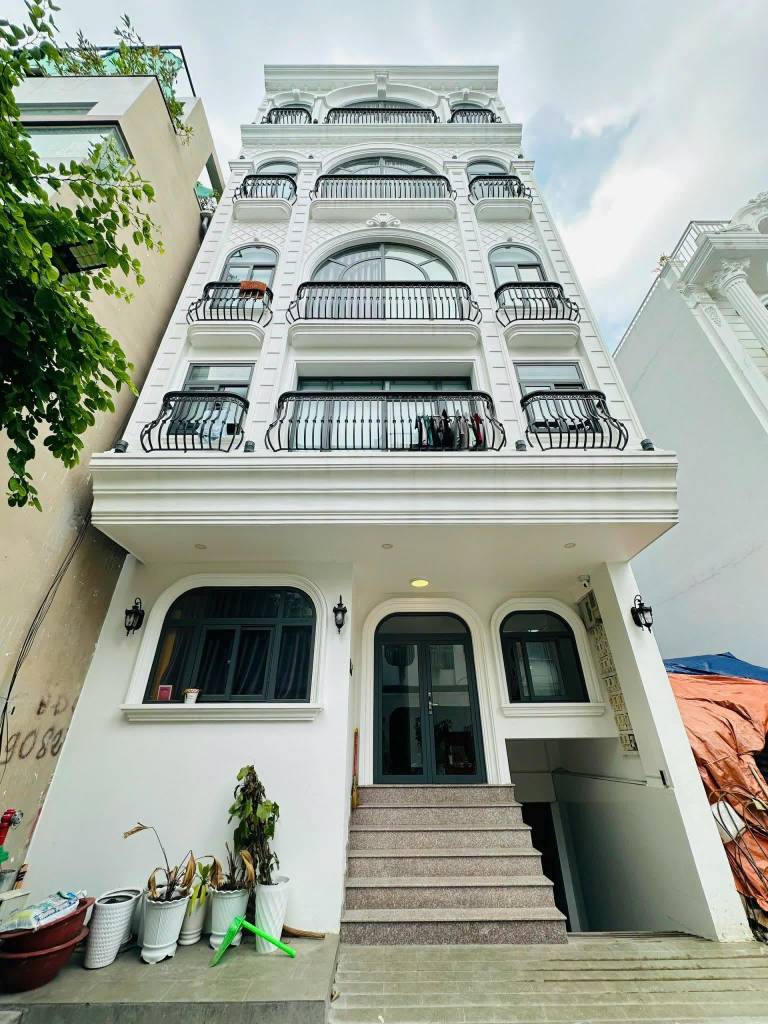 Bán tòa nhà căn hộ dịch vụ Trần Xuân Soạn Quận 7, dt 140m2, 29 phòng, giá 32 tỷ