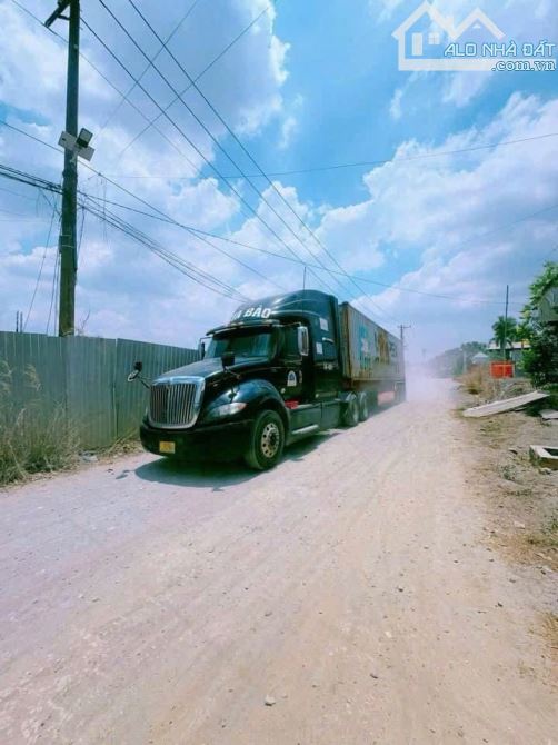 X087. Bán Nhà Xưởng Tổng 7000m2. QH SKC Giá Chỉ 22ty. Đang cho Thuê 420tr/năm. P_ Hố Nai Đ
