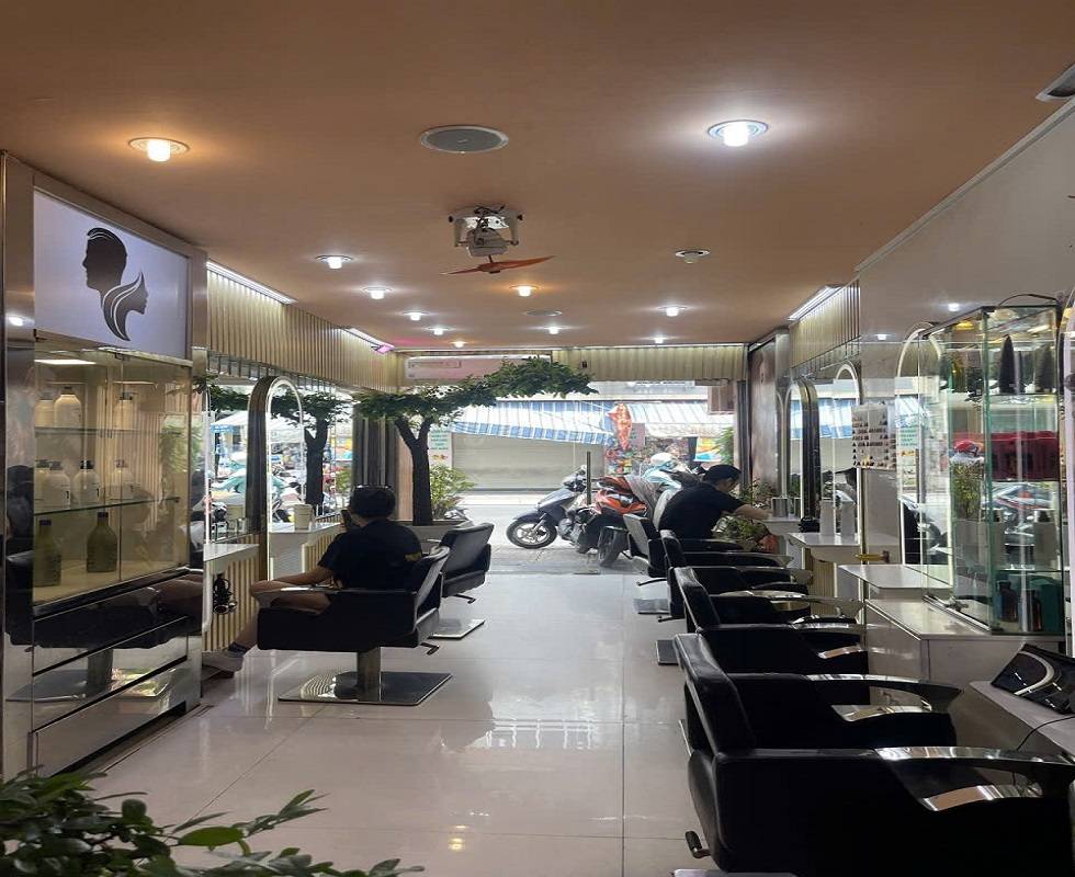 Bán nhà mặt tiền Huỳnh Văn Bánh Phú Nhuận, 52m2 4 tầng, có dòng tiền, giá rẻ