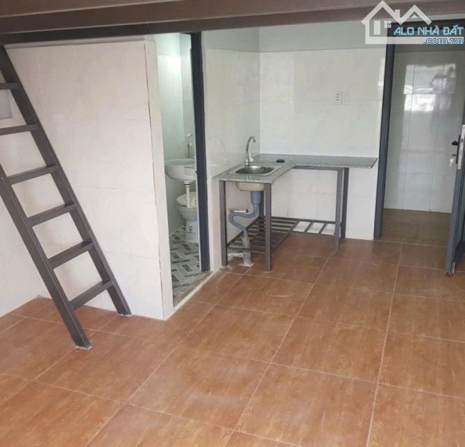 Bán 120 CHDV Đường QL 1 A -An Phú Đông Quận 12- 20x30 Xây 7 Lầu Giá 68 TỶ 450tr/Tháng