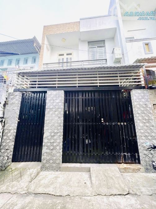 BÁN NHÀ BÌNH TÂN DT KHỦNG (125M2)2 tầng ,có 4 phòng trọ thu nhập 15 triệu/tháng,giá 6.8 tỷ