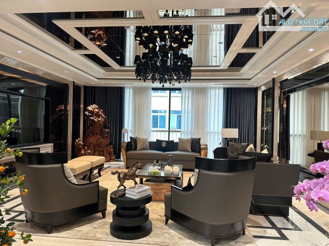 1.O.2!!! LÔ GÓC 3 MẶT THOÁNG - M1 - VINHOMES METROPOLIS LIỄU GIAI - 100M2 - 3 NGỦ TẦNG CAO
