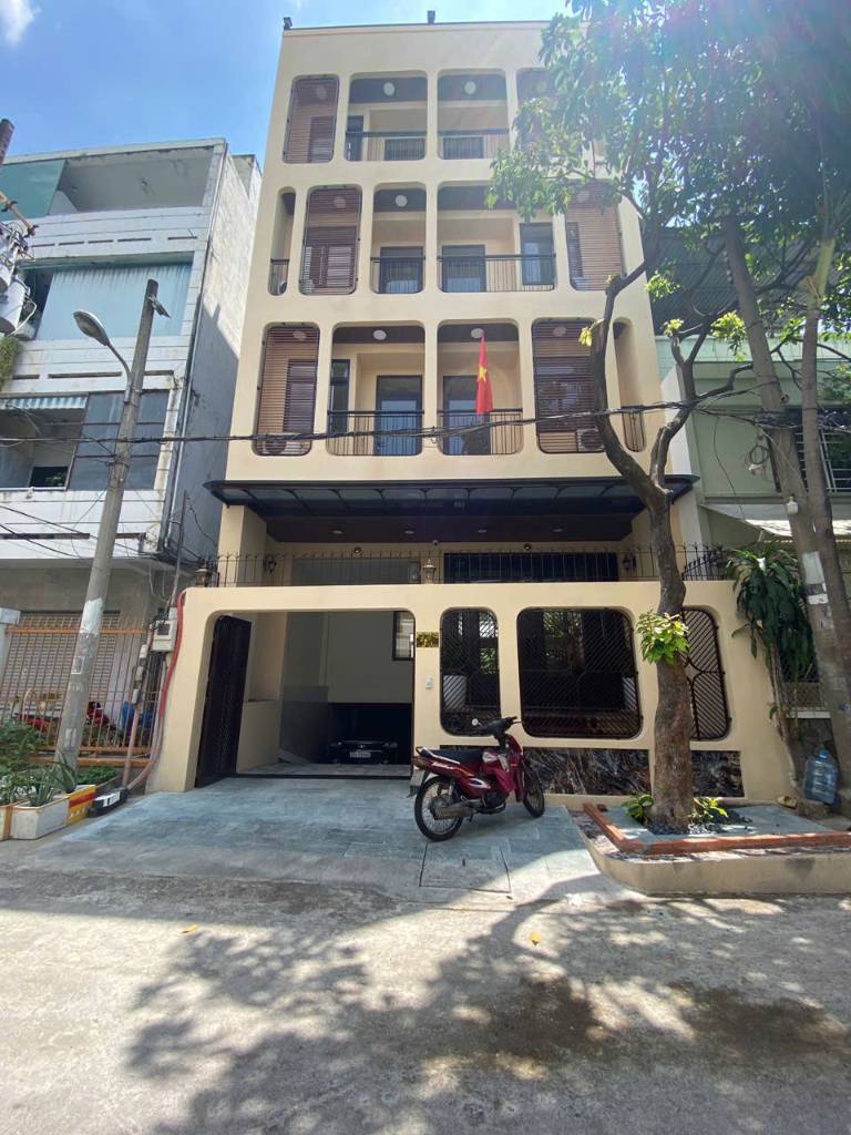 BÁN NHÀ NGUYỄN TRỌNG TUYỂN PHÚ NHUẬN, 7.5 x 18M HẦM 5 TẦNG, GIÁ 55 TỶ THƯƠNG LƯỢNG