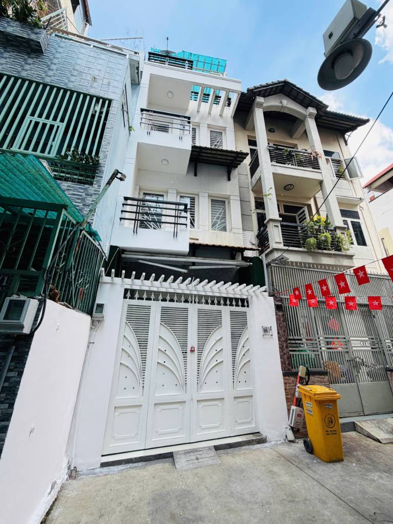 BÁN NHÀ LÊ VĂN SỸ QUẬN 3, DT 3.5 x 17M, NHÀ 3 TẦNG, GIÁ 11.5 TỶ THƯƠNG LƯỢNG
