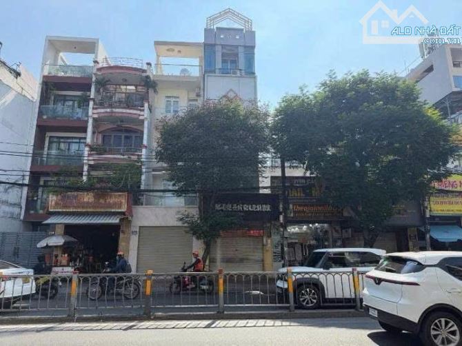 Chính Chủ Bán Nhà MT Nguyễn Tất Thành, Quận 4 - Giá 6tỷ190/4mx17,5