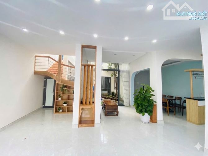 BÁN BIỆT THỰ ĐẸP HIỆN ĐẠI ĐƯỜNG VÕ THỊ SÁU SHR 150 M2 NGANG ĐẸP 8.5M GIÁ 16.5 TỶ TL