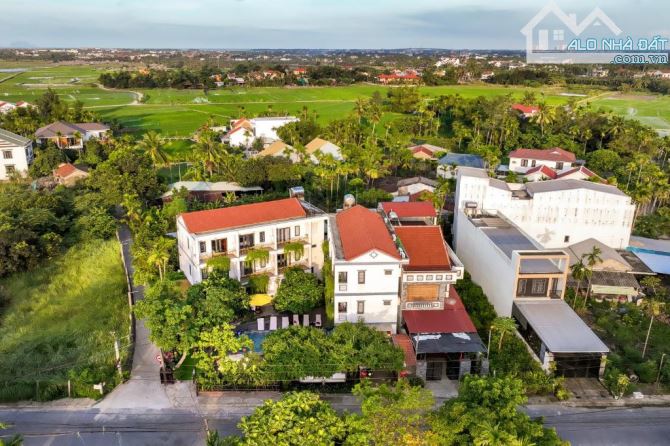 [HỘI AN] BÁN VILLA LÔ GÓC - 15 PHÒNG - DÒNG TIỀN 300TR/TH - 2X TỶ