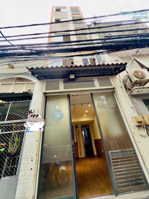 🌻 Bán Căn Hộ Dịch Vụ 9 phòng ngủ - Nhà 2 mặt tiền hẻm 4mét - đường Âu Dương Lân- khu VIP