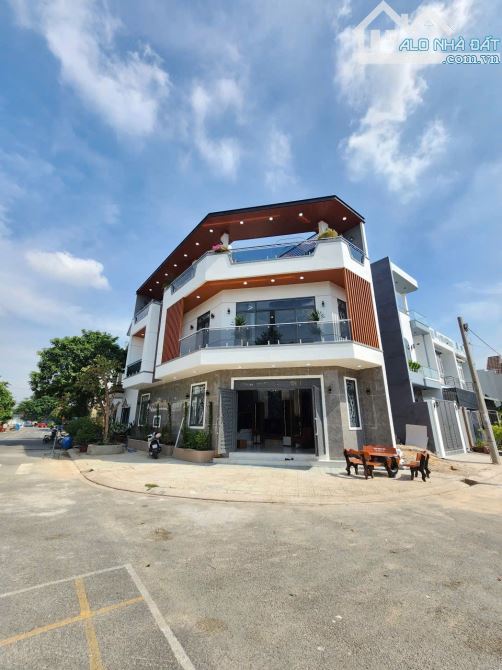 5,9Tỷ TL🔥Bán nhà Góc 2MT_ 1 trệt 2 Lầu KDC Thái Bình Dương, P.Bình Chuẩn, Tp Thuận An