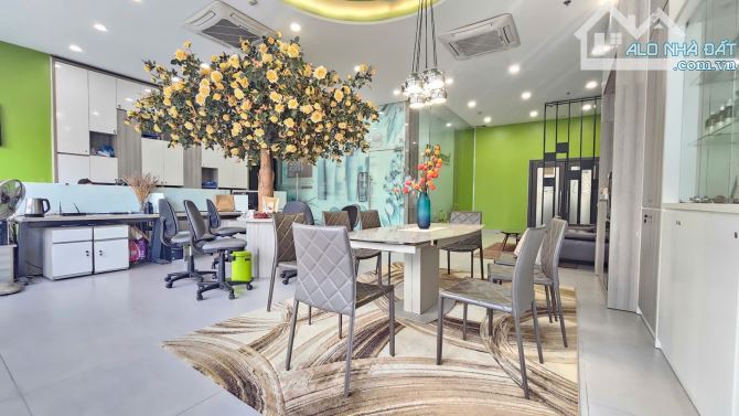 Chuyển nhượng sàn thương mại văn phòng Học viện Quốc Phòng,Nghĩa Đô, Tây Hồ, 132m chỉ 11,5