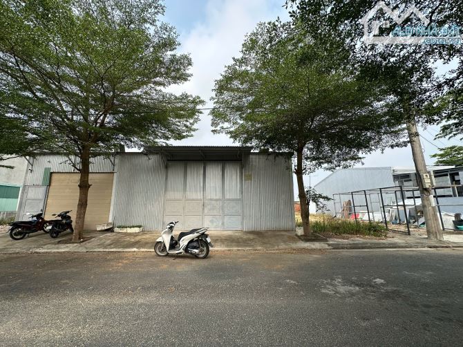 CHỈ 4,8 TỶ – ĐẤT 250M² + XƯỞNG SẢN XUẤT | NGANG 10M, ĐƯỜNG NHỰA 7,5M