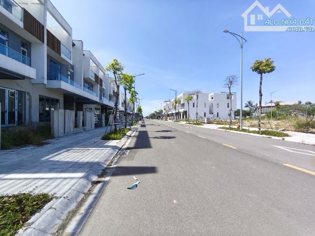 Nhà 3 tầng BGI sát cạnh Hoàng Quốc Việt TP Huế