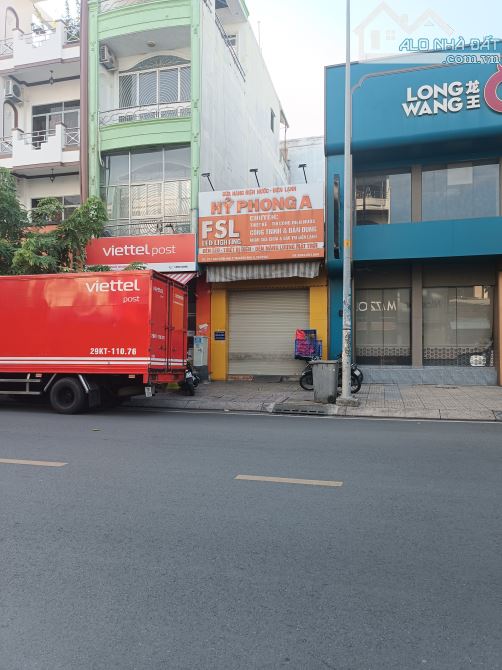Bán nhà MTKD Tân Sơn Nhì Tân Phú 4x16m cấp 4 giá 15.2 tỷ TL (cách Gò Dầu 300m)