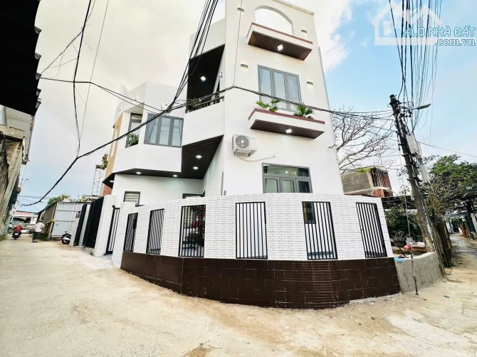 Biệt thự mini sau lưng nhà mặt tiền Trường Chinh_2 mặt kiệt ô tô đỗ_bề ngang 17m