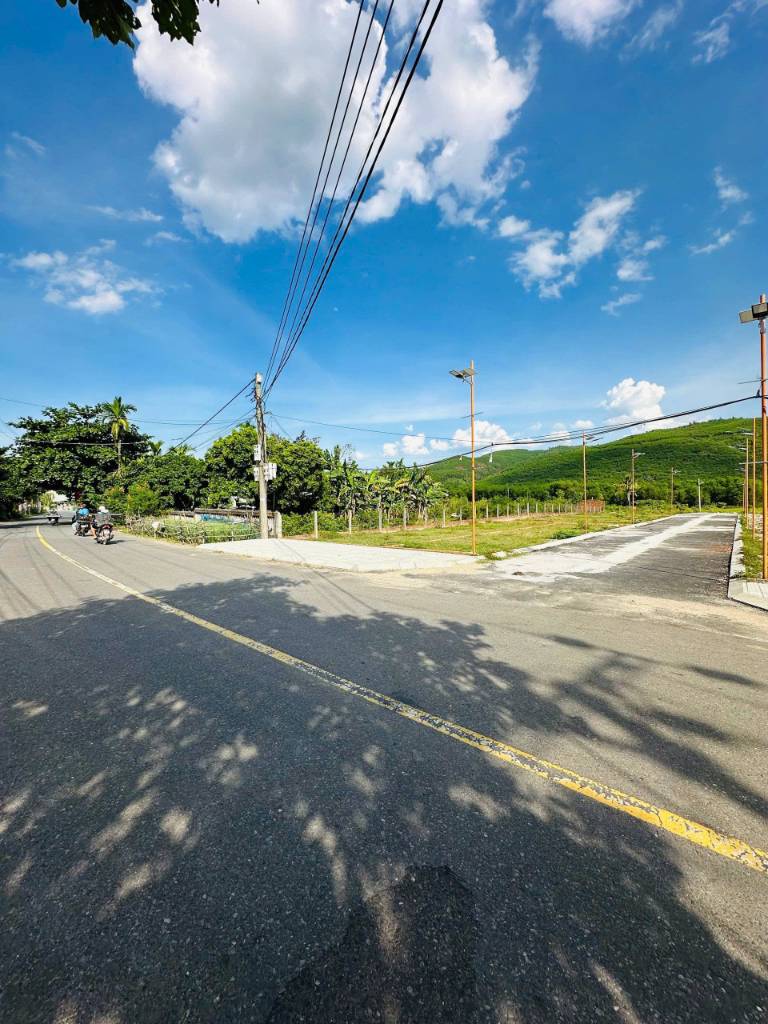 BÁN LÔ ĐẤT MẶT TIỀN HÒA TIẾN ĐÀ NẴNG, ĐƯỜNG NHỰA 10M5, GIÁ TỪ NHỈNH 1 TỶ
