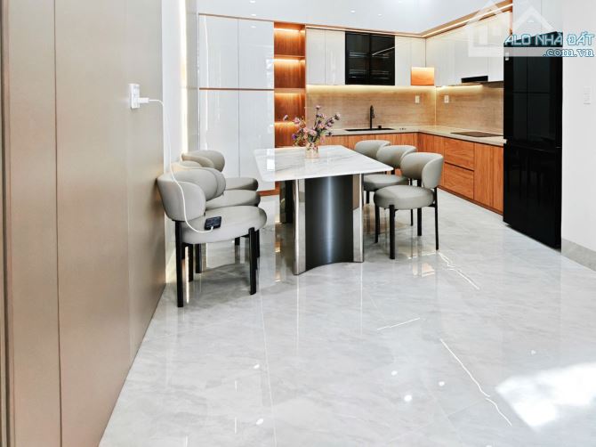 💎 Nhà mới 3 tầng 4x21m hẻm 327 Y Moan , cách đường vành đai chỉ 300m