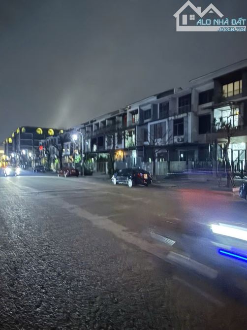Bán SHOPHOUSE MẶT TIỀN – KĐT AN CỰU CITY – TP HUẾ 126m2. Giá 9,8 tỷ