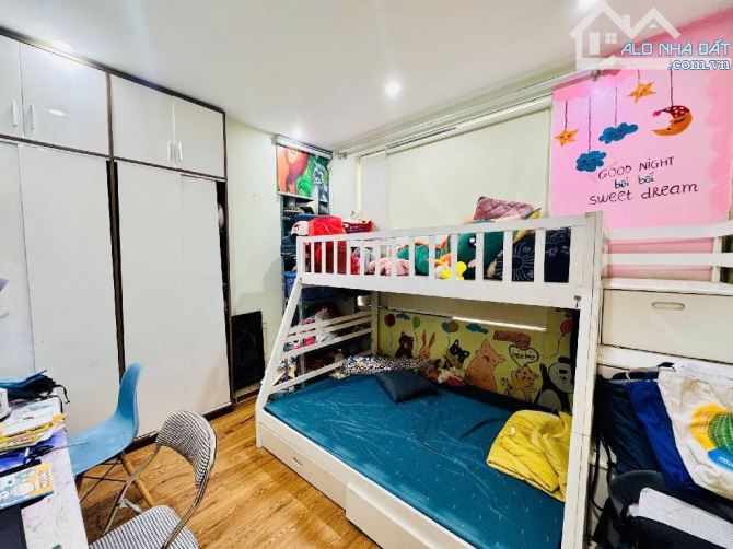4.2 tỷ/71 m2/2 Ngủ/ Căn Hộ Ngõ 67 Đức Giang