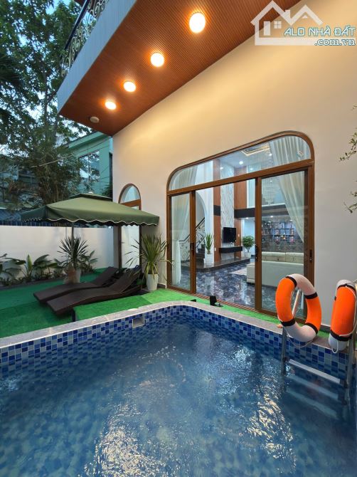 GIỜ KIẾM ĐÂU RA 1 CĂN VILLA HỒ BƠI GIỮA TT HẢI CHÂU DIỆN TÍCH KHỦNG 114M2 CHỈ NHỈNH 8 TỶ