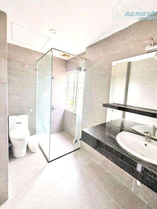 Building mặt phố lô góc Nguyễn Công Hoan Vip BA ĐÌNH, 105m2*5T*59 tỷ