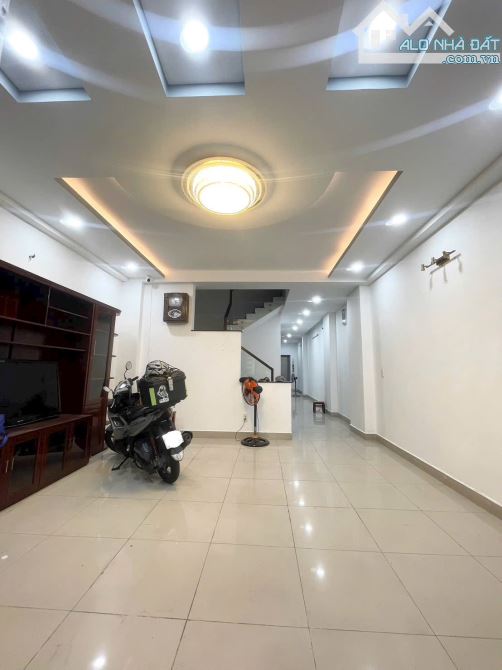 BÁN NHÀ MT ĐƯỜNG 12M KDC PHÚ LỢI P7 QUẬN 8 NHÀ 4TẦNG 122M2 CÓ THANG MÁY CHỈ 9,5 TỶ