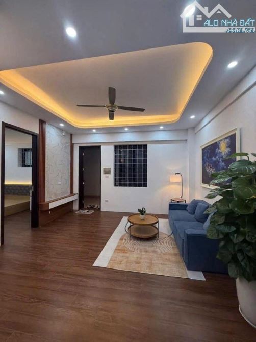 Chỉ hơn 4 Tỷ 60m² sổ đỏCHUNG CƯ ĐỒNG TÀU 2 phòng NGỦ CẠNH QUẬN ỦY HOÀNG MAI TẶNG NỘI thấT