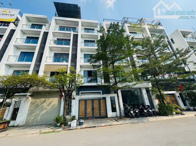Продаётся недвижимость, 100 м², Bắc Từ Liêm