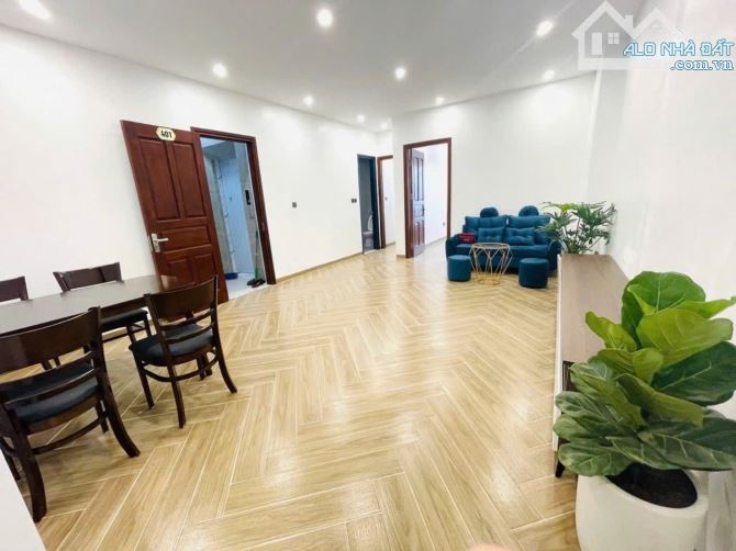 NHẬT CHIÊU - Toà Apartment 98m² 8 tầng - Sát Hồ Tây - Ô tô đỗ cửa - Thang máy - 42 tỷ